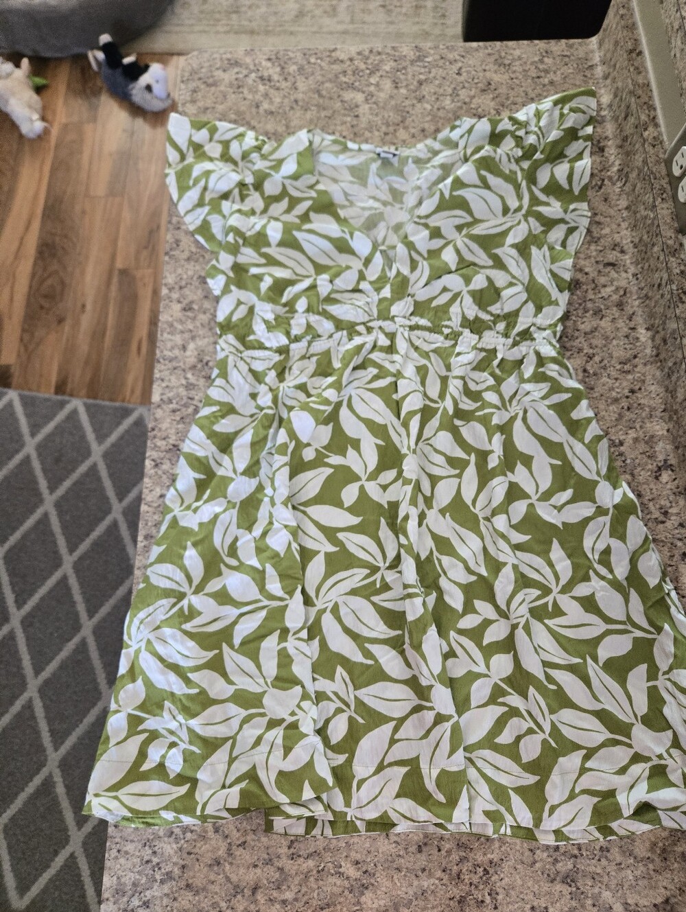EUC, WORN ONCE A NEW DAY FLUTTER SLEEV DRESS. SIZE LARGE